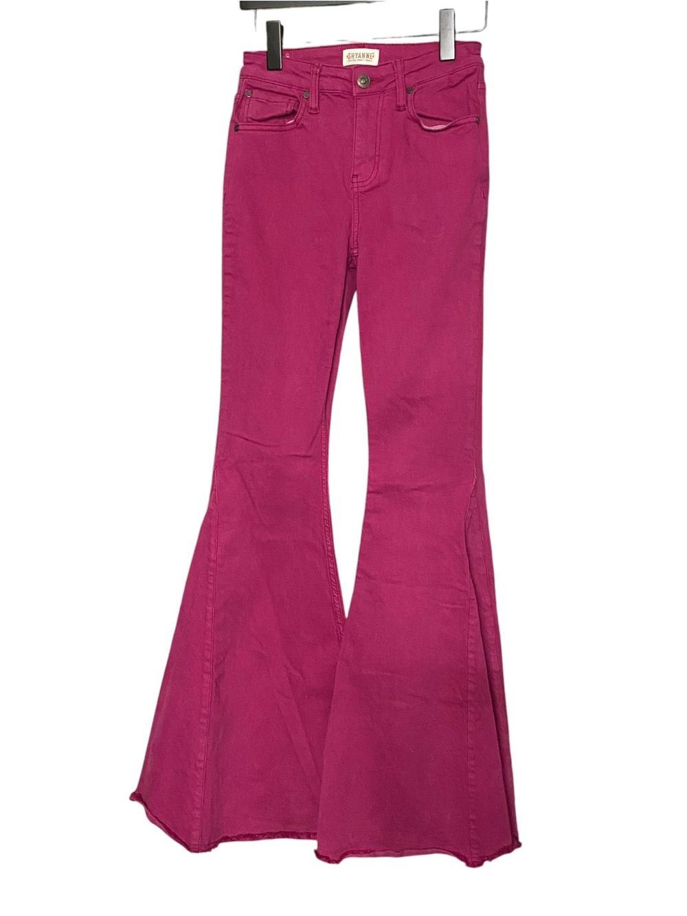 ✨ Shyanne Hot Pink Bell Bottom Jeans ✨
Size 26 | Country Western Vibes 💖🤠 - Picture 2 of 10